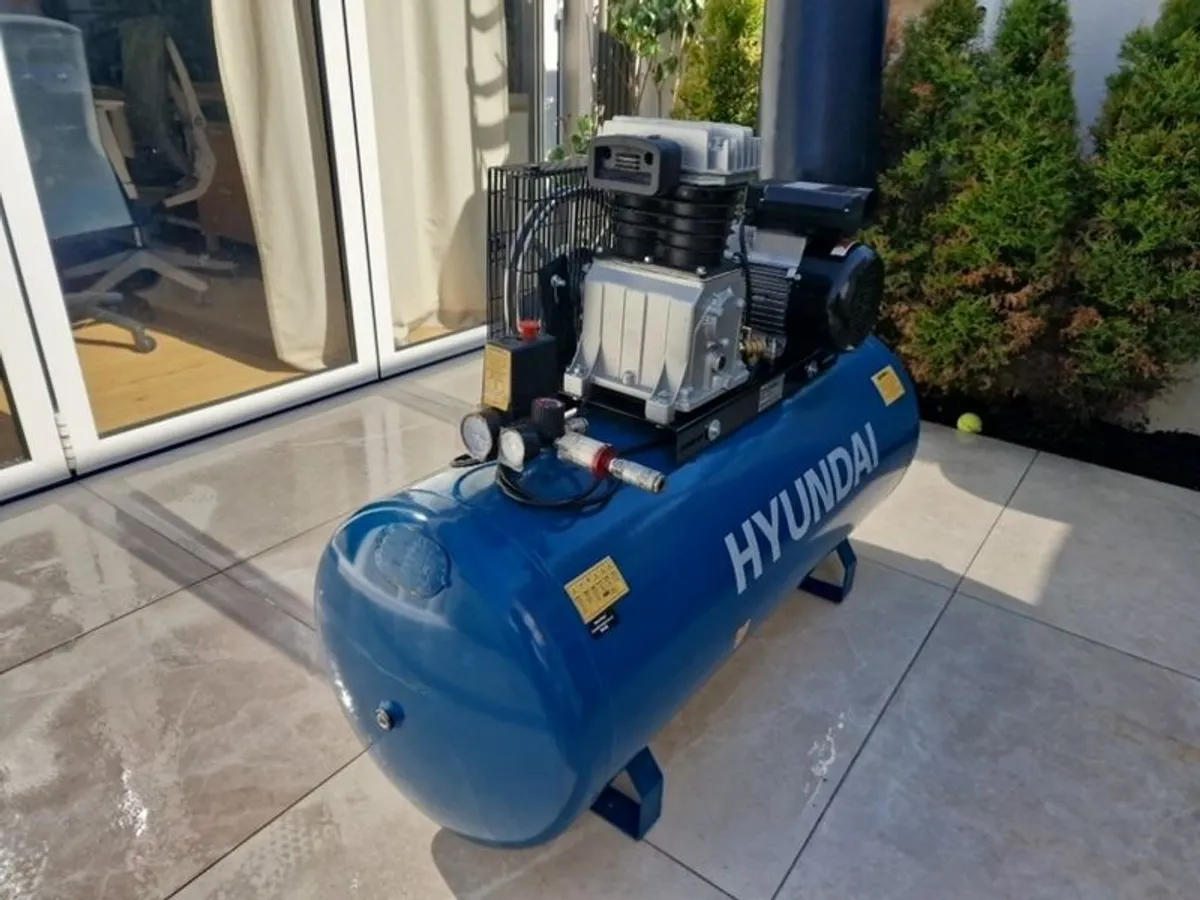 Hyundai 200L Compressor - Image 2