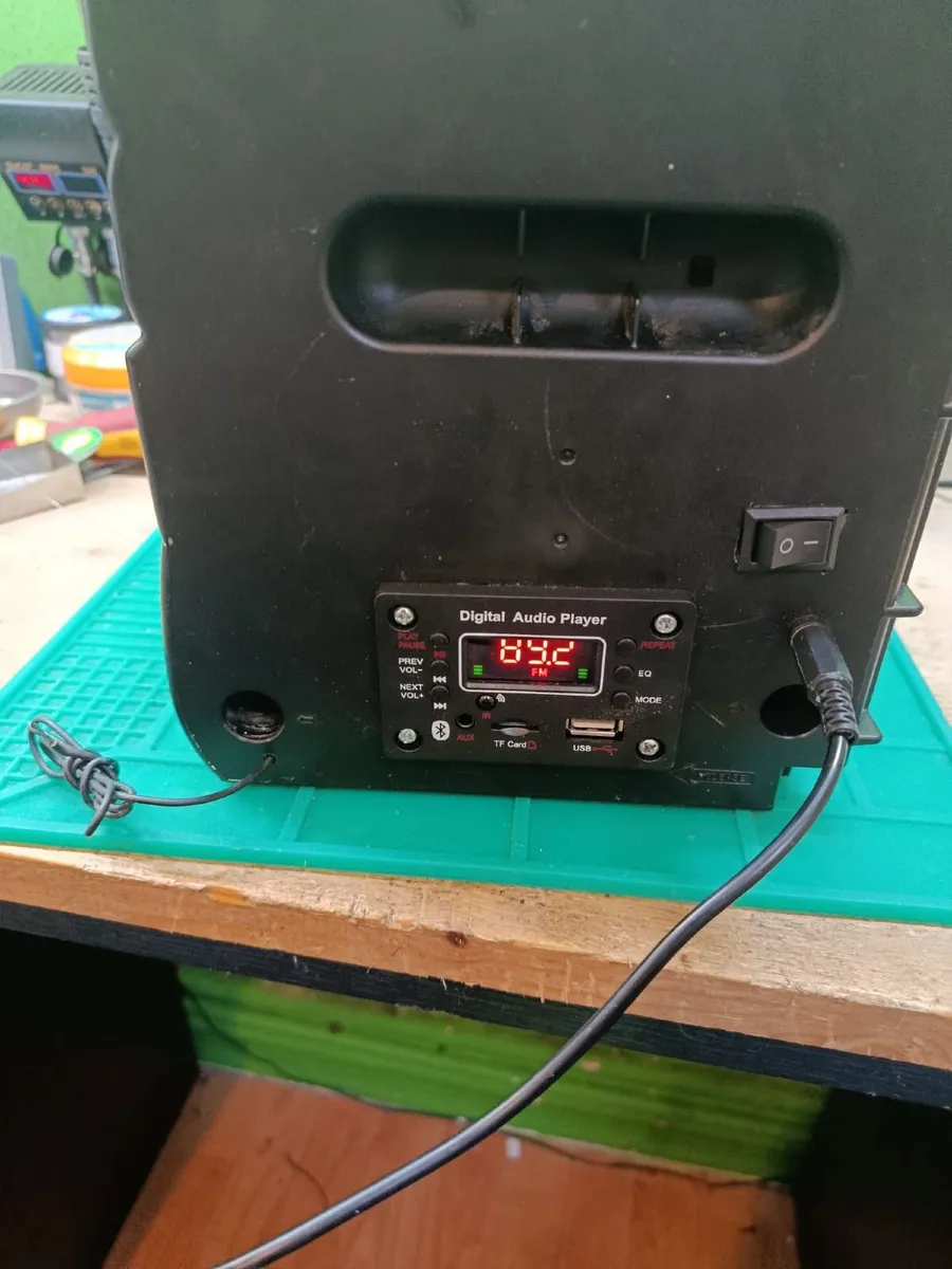 Bluetooth speaker - Image 4