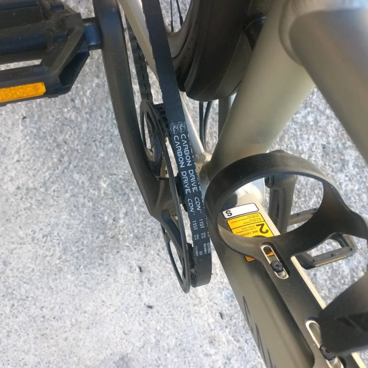 Canyon 7 commuter bike - Image 4