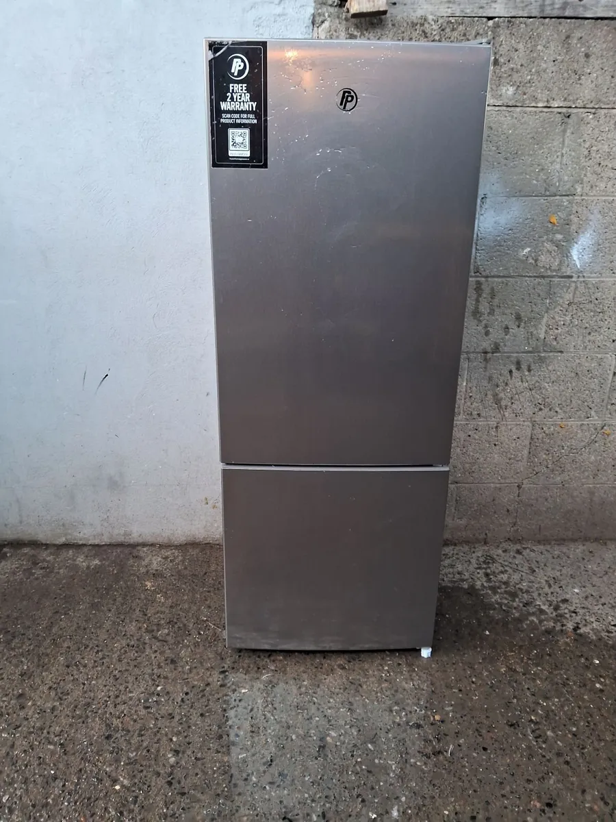 YEAR OLD FRIDGE AND FREEZER - Image 4