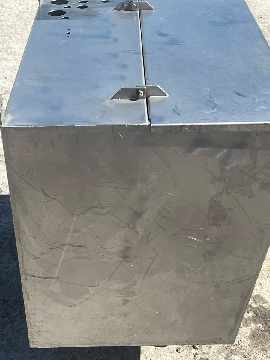 Wash trough - Image 1