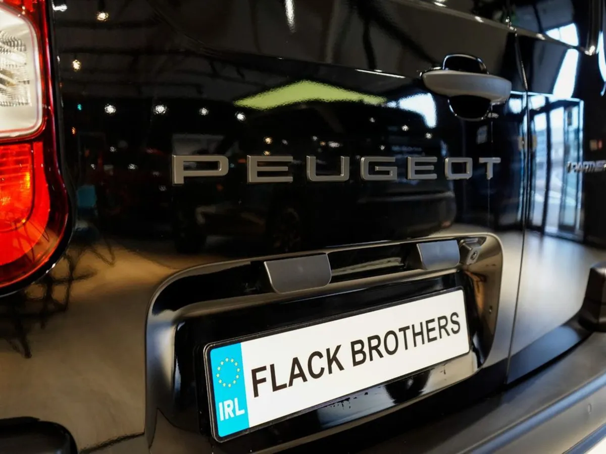 2026 Peugeot Partner PRO Plus 1.5 HDI Manual - Image 4