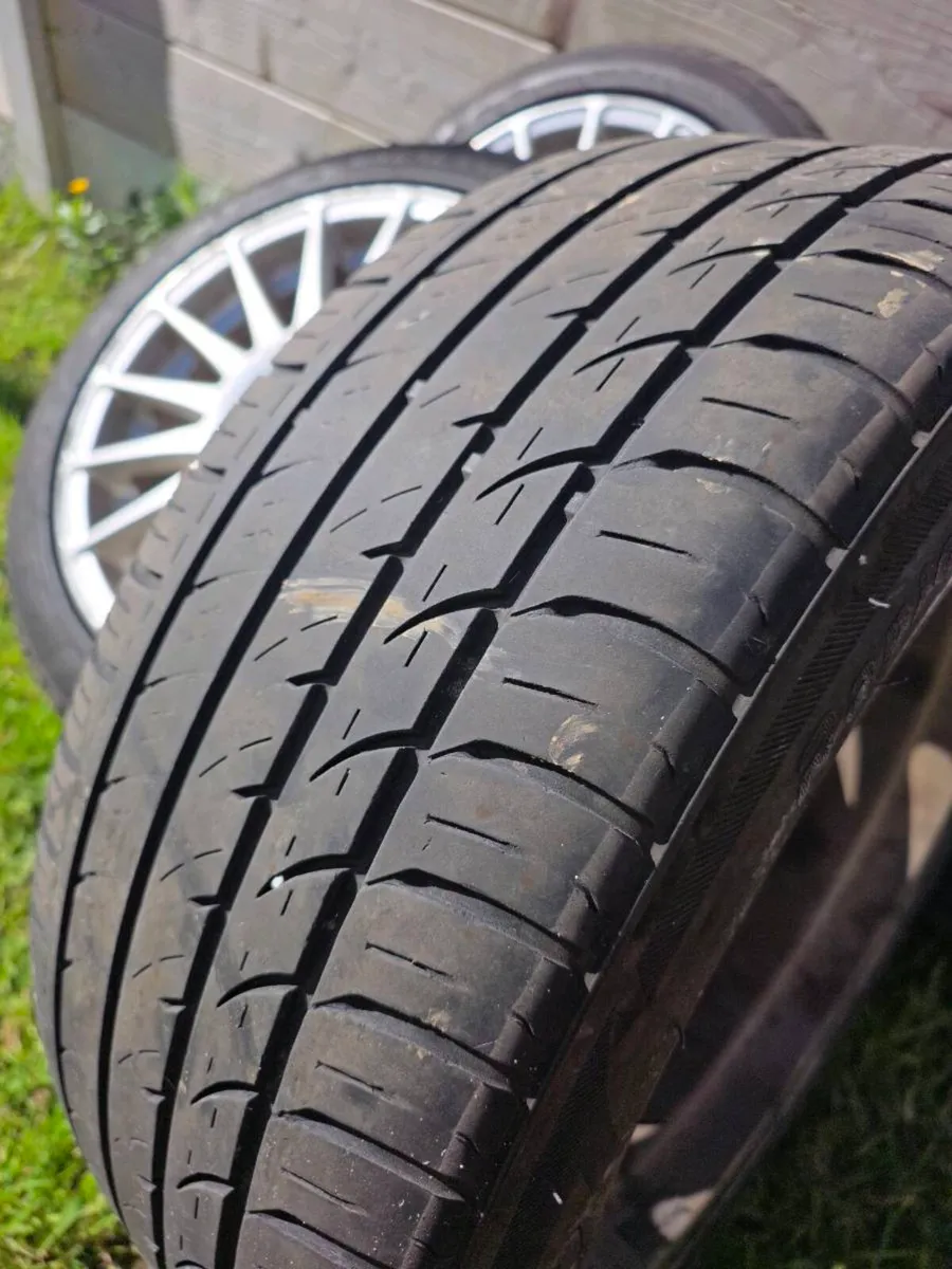 Alloy wheels. - Image 1