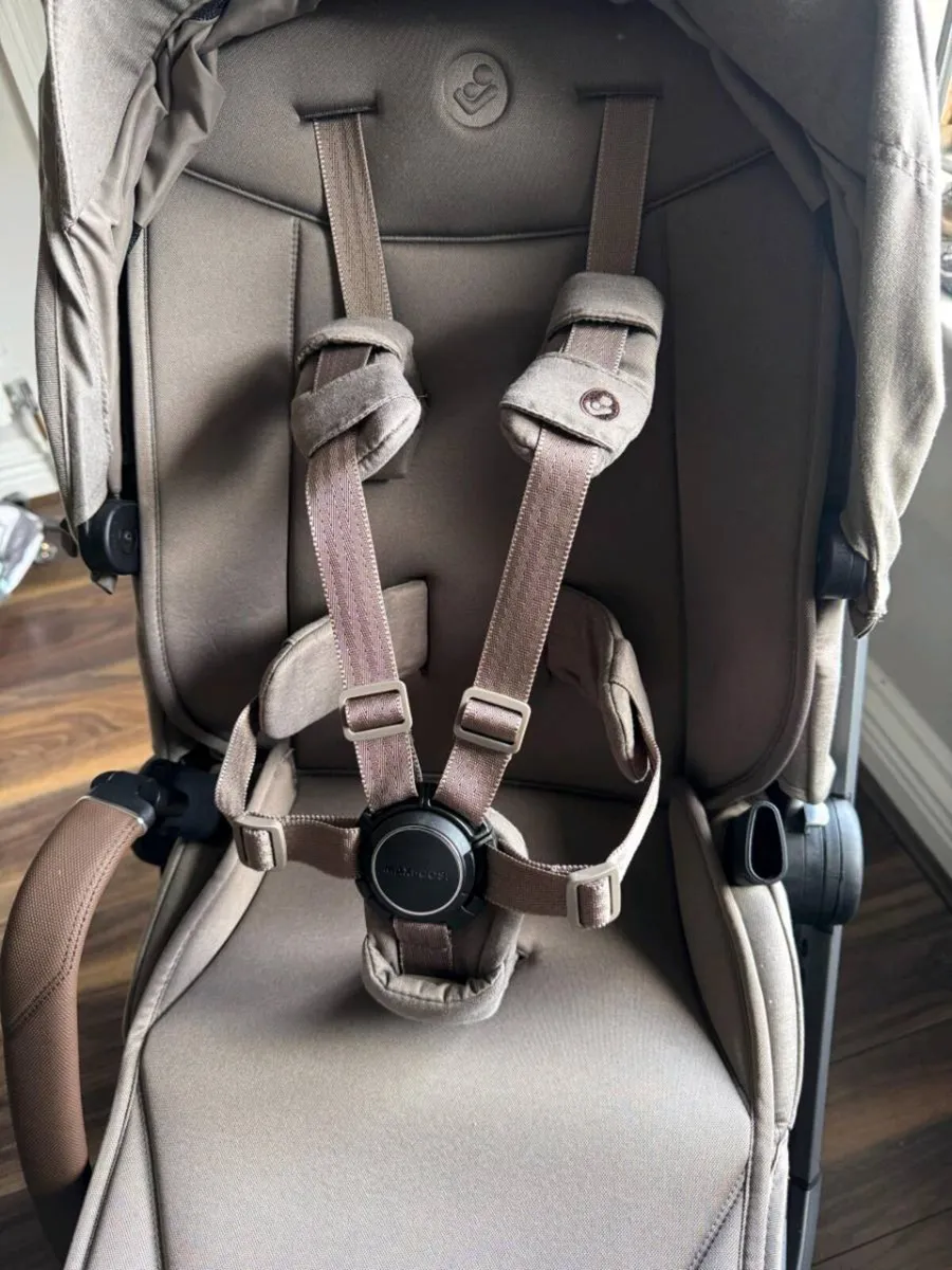 Maxi-Cosi Fame Pushchair - Twillic Truffle - Image 3
