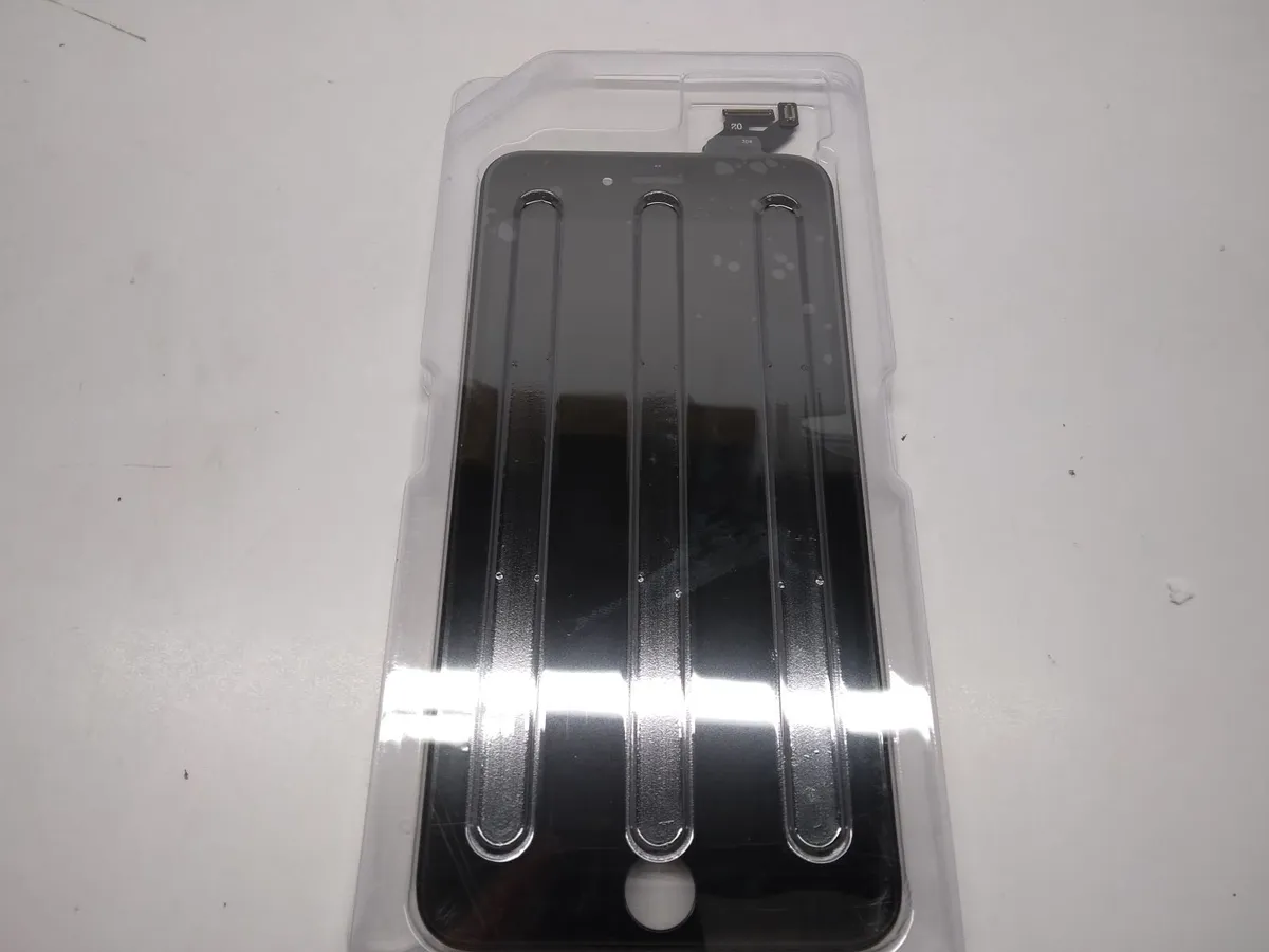 April Clearance Auction - Image 4