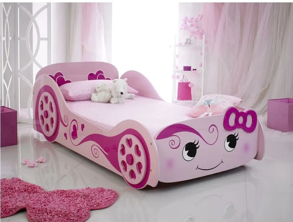 A wooden car bed - Image 4