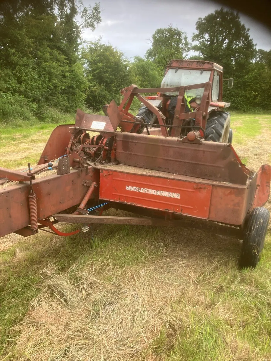 Massy 120 square bailer - Image 4