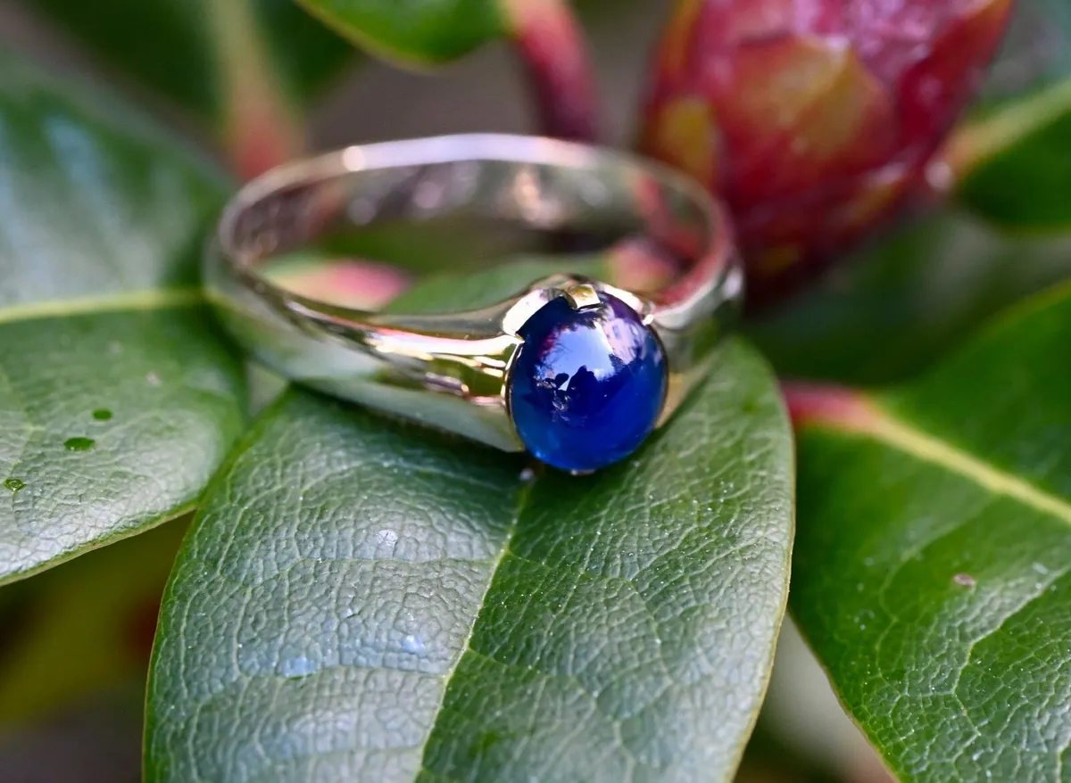 Antique Gents/Ladies Sapphire Solitaire Ring -15ct - Image 1