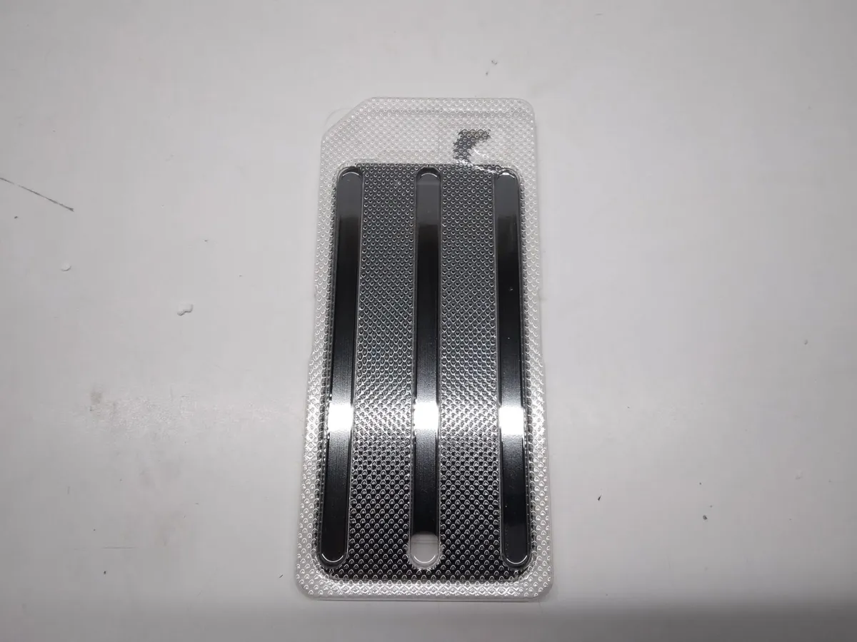 April Clearance Auction - Image 4