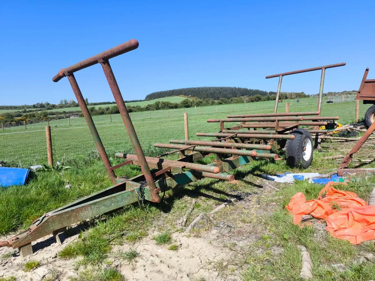 Bale Carrier