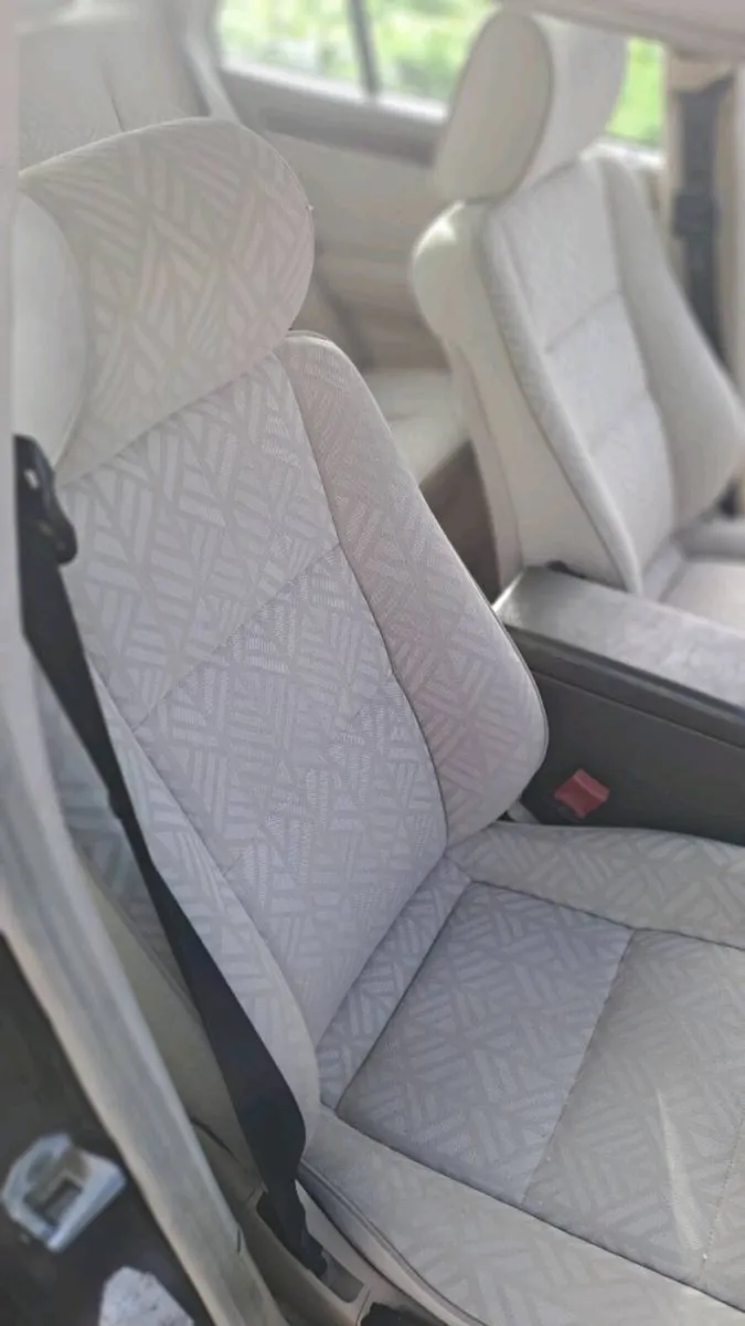 Mercedes C280 - Image 4