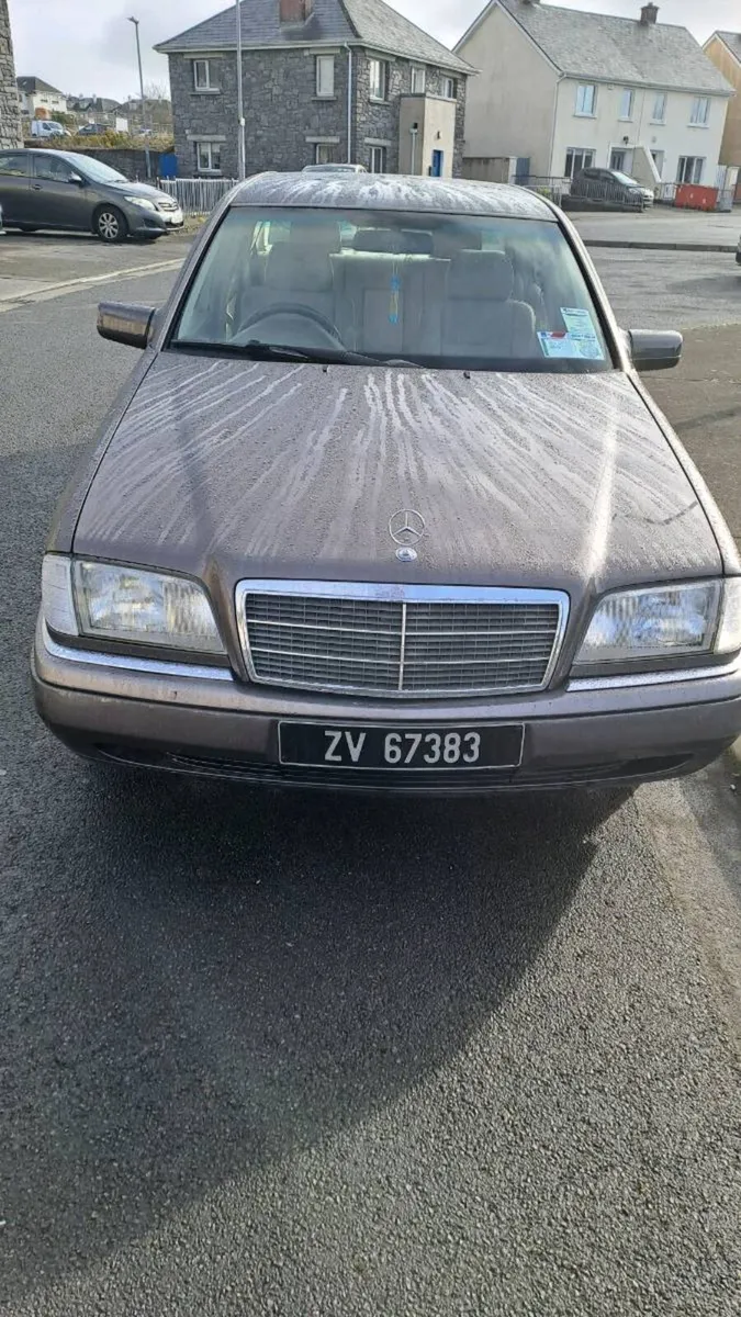 Mercedes C280 - Image 2