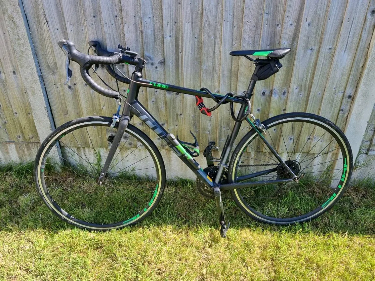 Cube Attain Road Bike (58cm) (2017) - Image 1