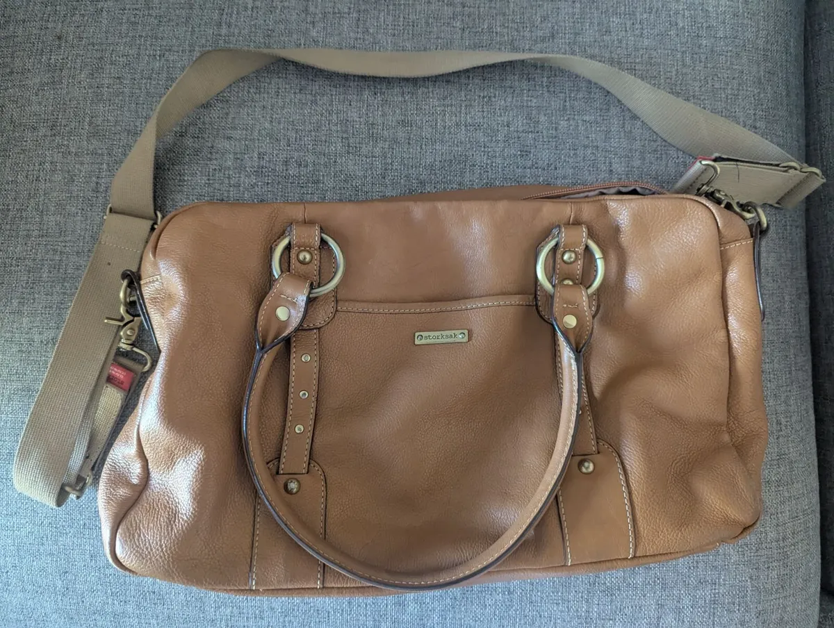 Baby changing bag - Image 1