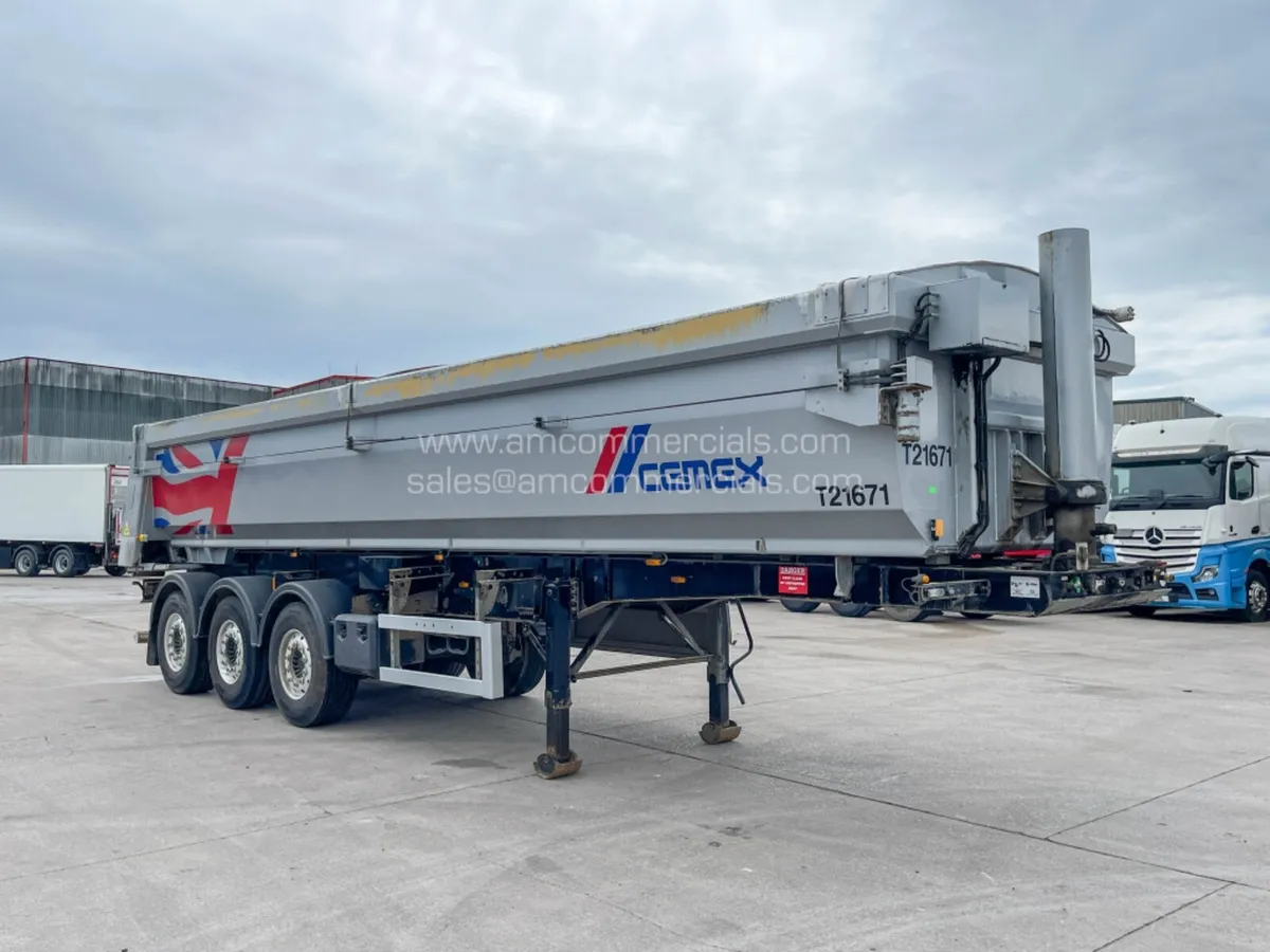 2017 WILCOX BULK TIPPING TRAILER - Image 1