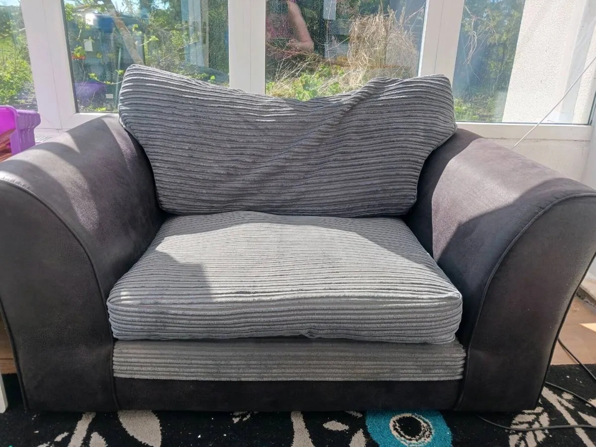 3 seater couch and Oversized armchair - Image 2