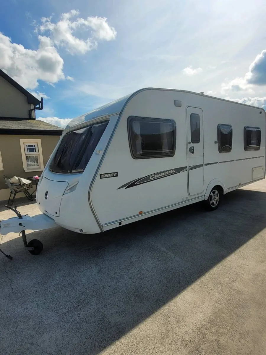 4 bert swift charisma caravan 2007 with fixed bed - Image 3