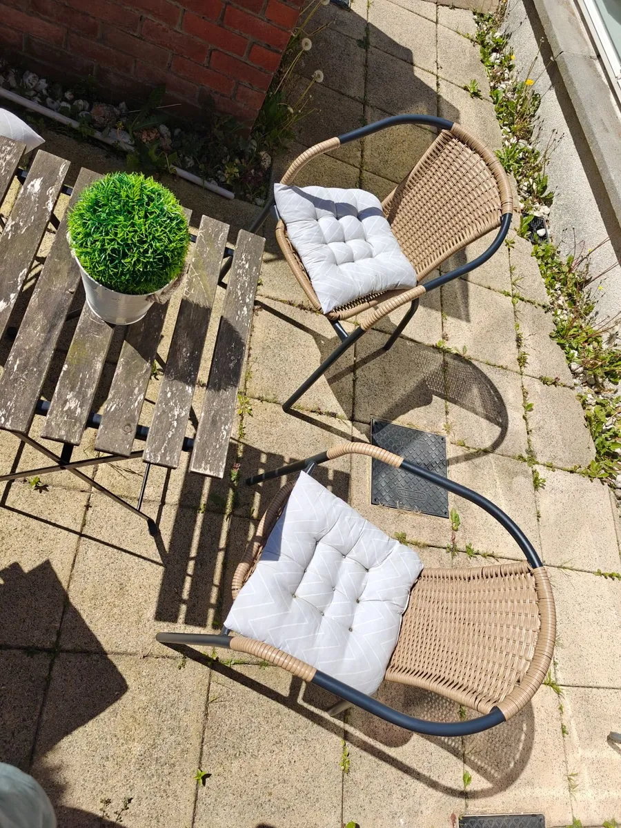 Garden furniture - 4 chairs + table - Image 2