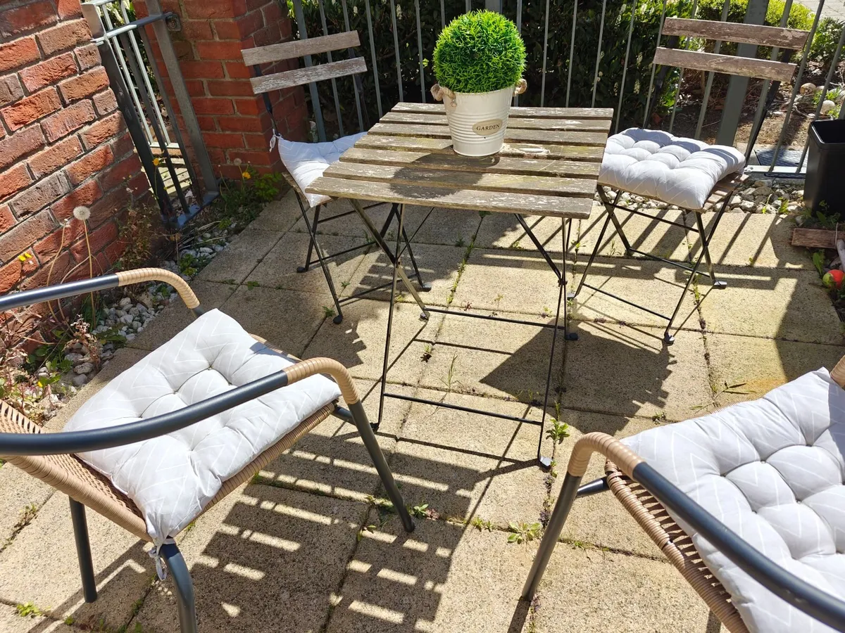 Garden furniture - 4 chairs + table - Image 3