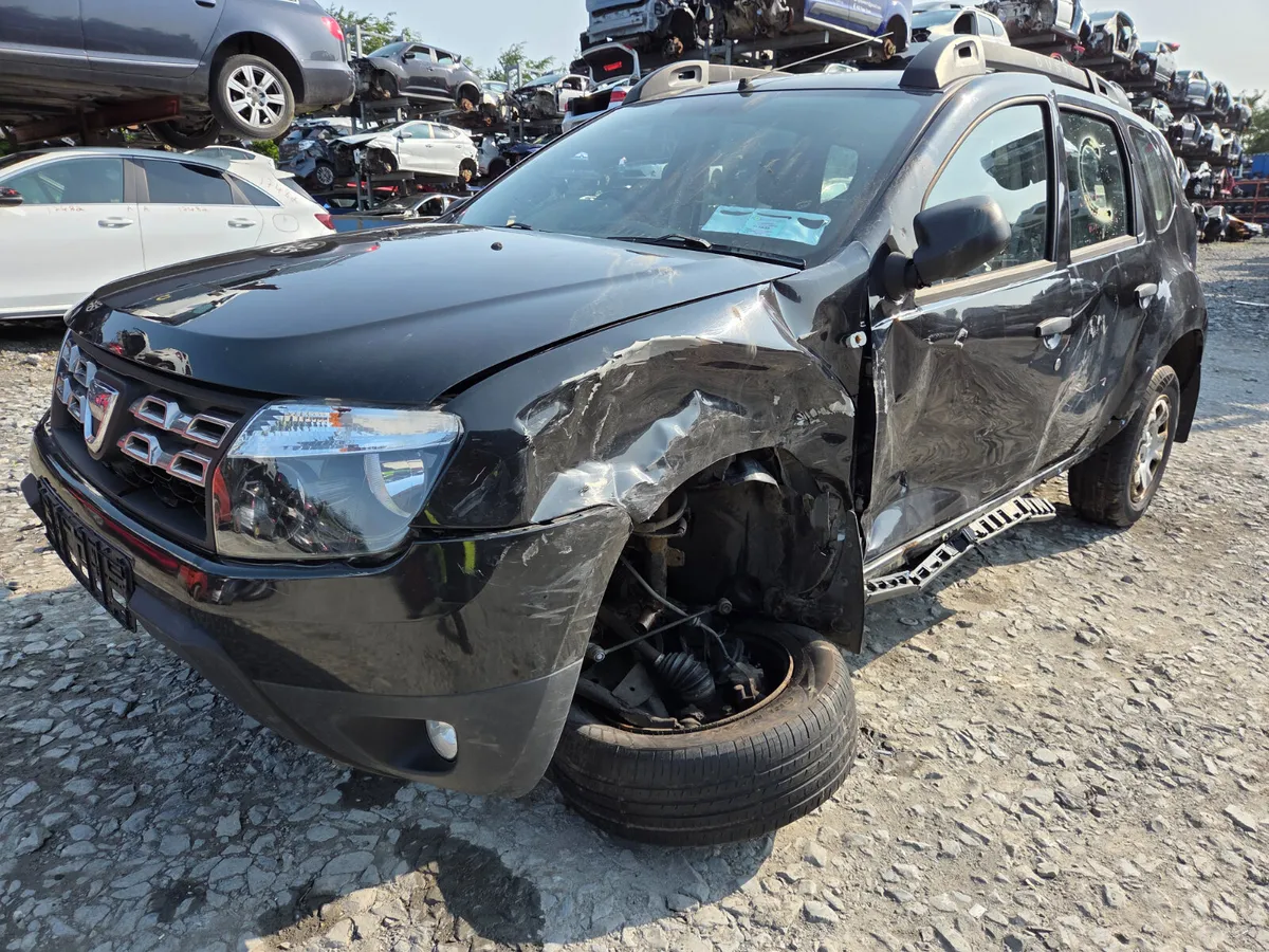 2015 Dacia Duster for Breaking/Dismantling - Image 1