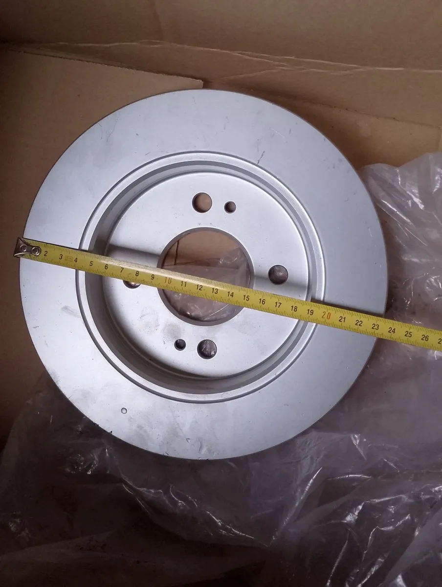 New Hyundai Kia brake discs four stud solid - Image 4