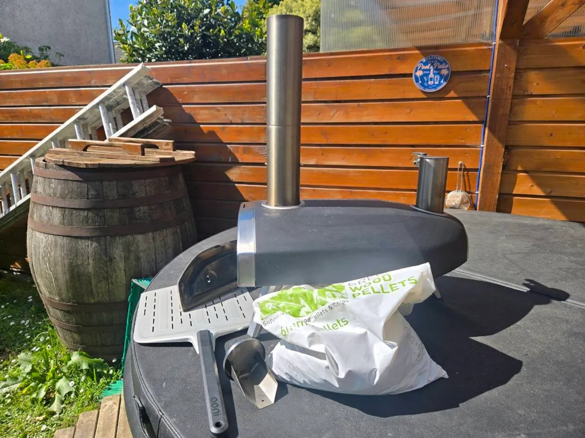 Ooni Fyra 12 outdoor Pizza pellet oven - Image 3