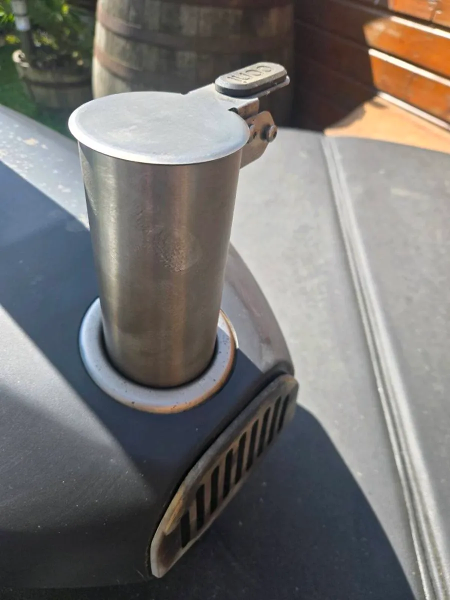 Ooni Fyra 12 outdoor Pizza pellet oven - Image 4