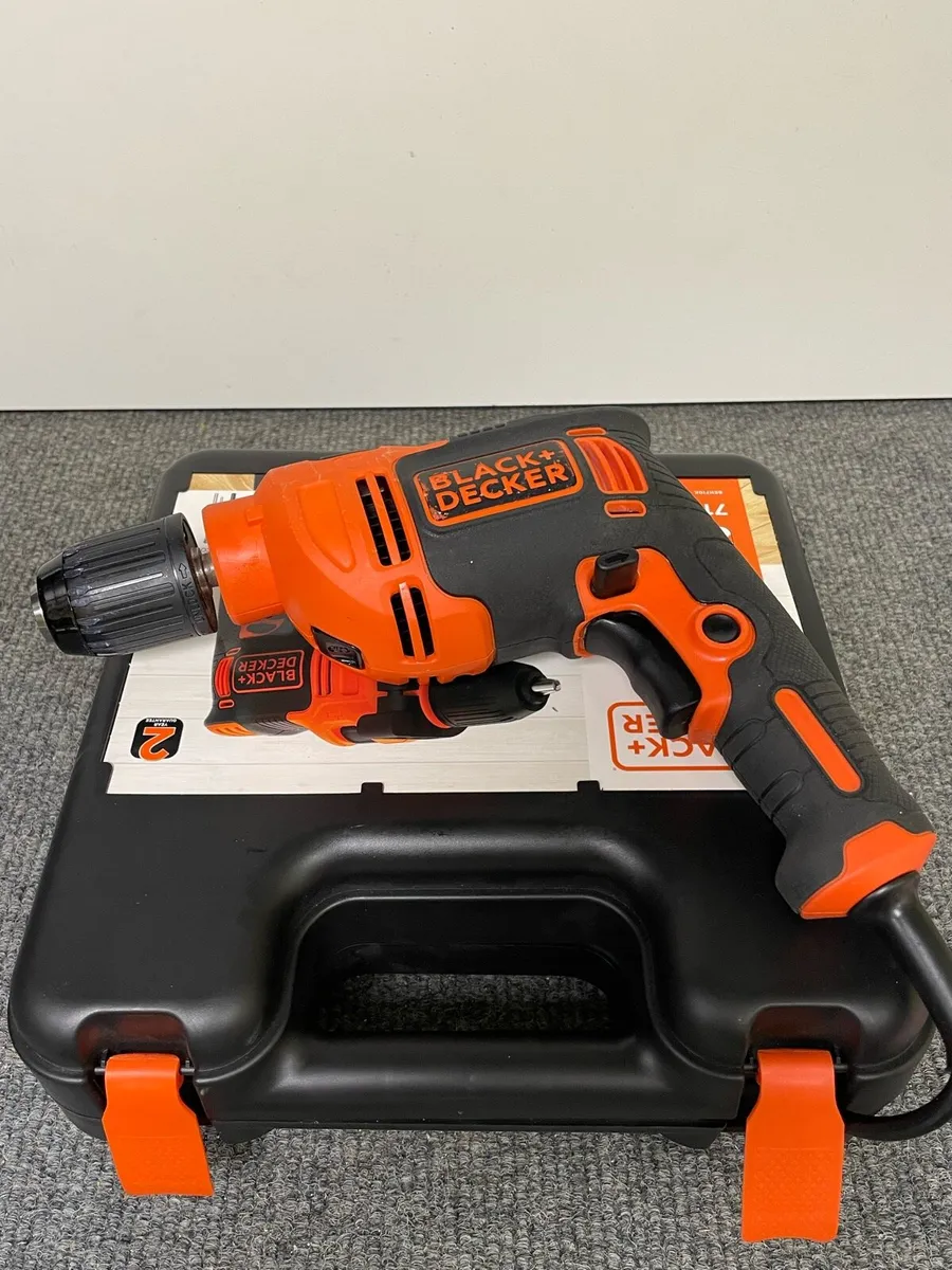 Black and Decker 230v drill - Image 3