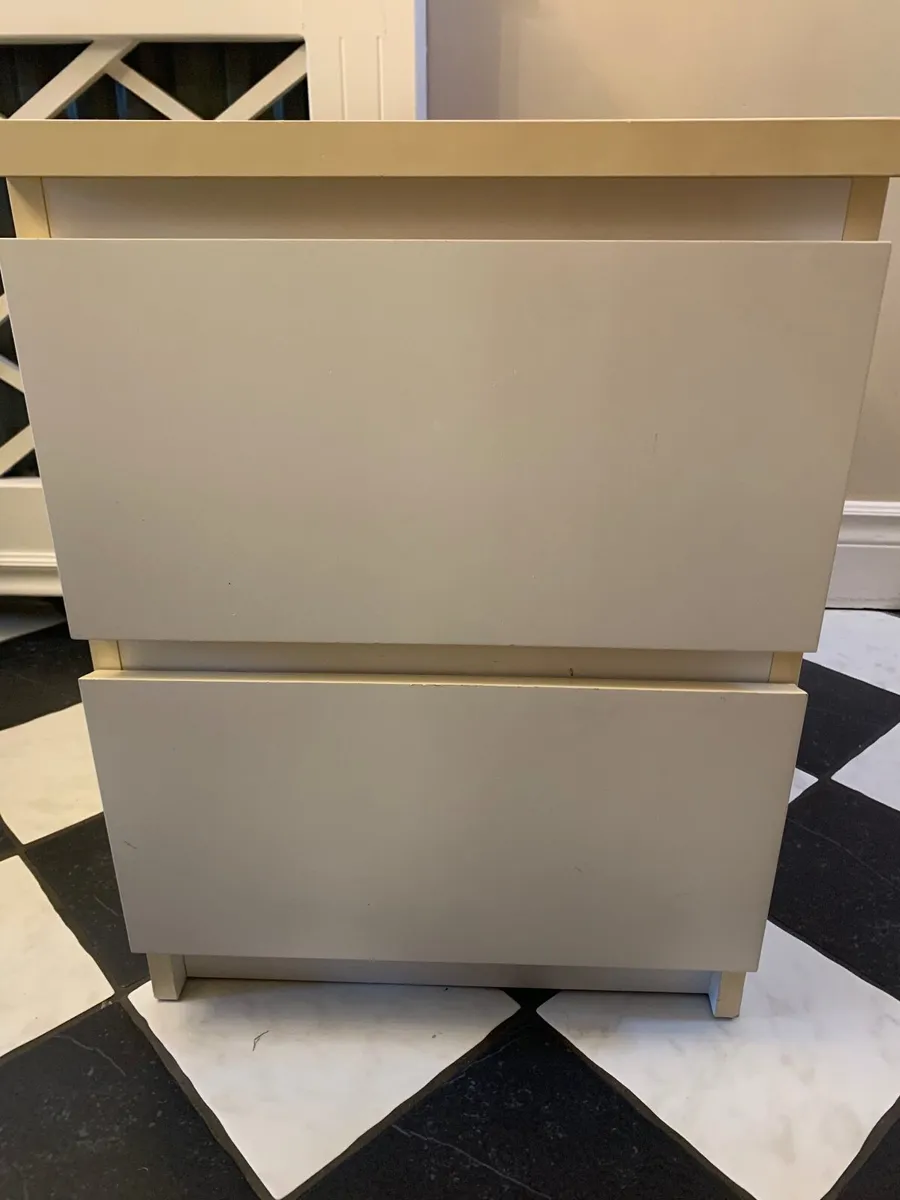 Chest of drawers - Image 2