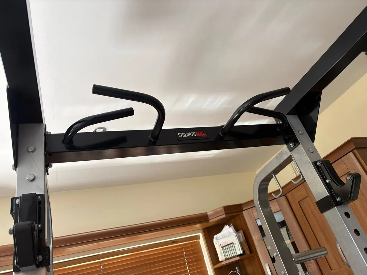 UNBELIEVABLE 450KG RATED SUPER SQUAT RACK!! - Image 2