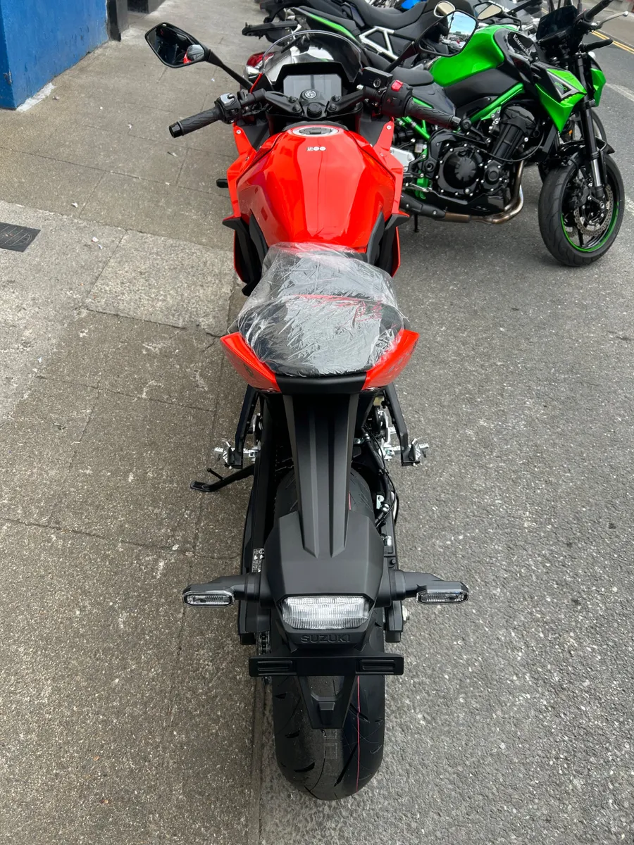New Suzuki GSX-8R *Special Offer* - Image 4