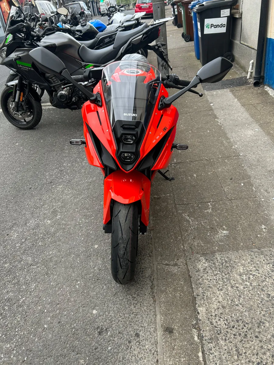 New Suzuki GSX-8R *Special Offer* - Image 3