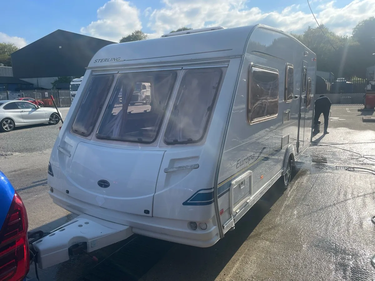 5 berth caravan - Image 4