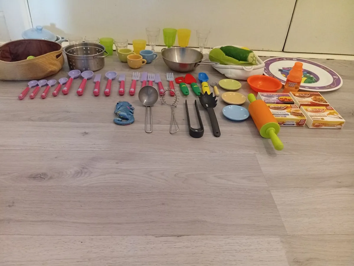 Quality children's kitchen Toy accessories 60pcs - Image 3