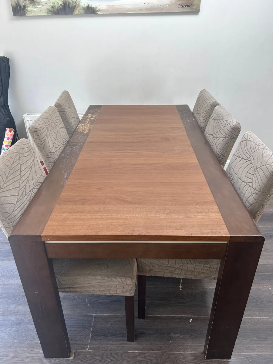 Dining room table and chairs - Image 1