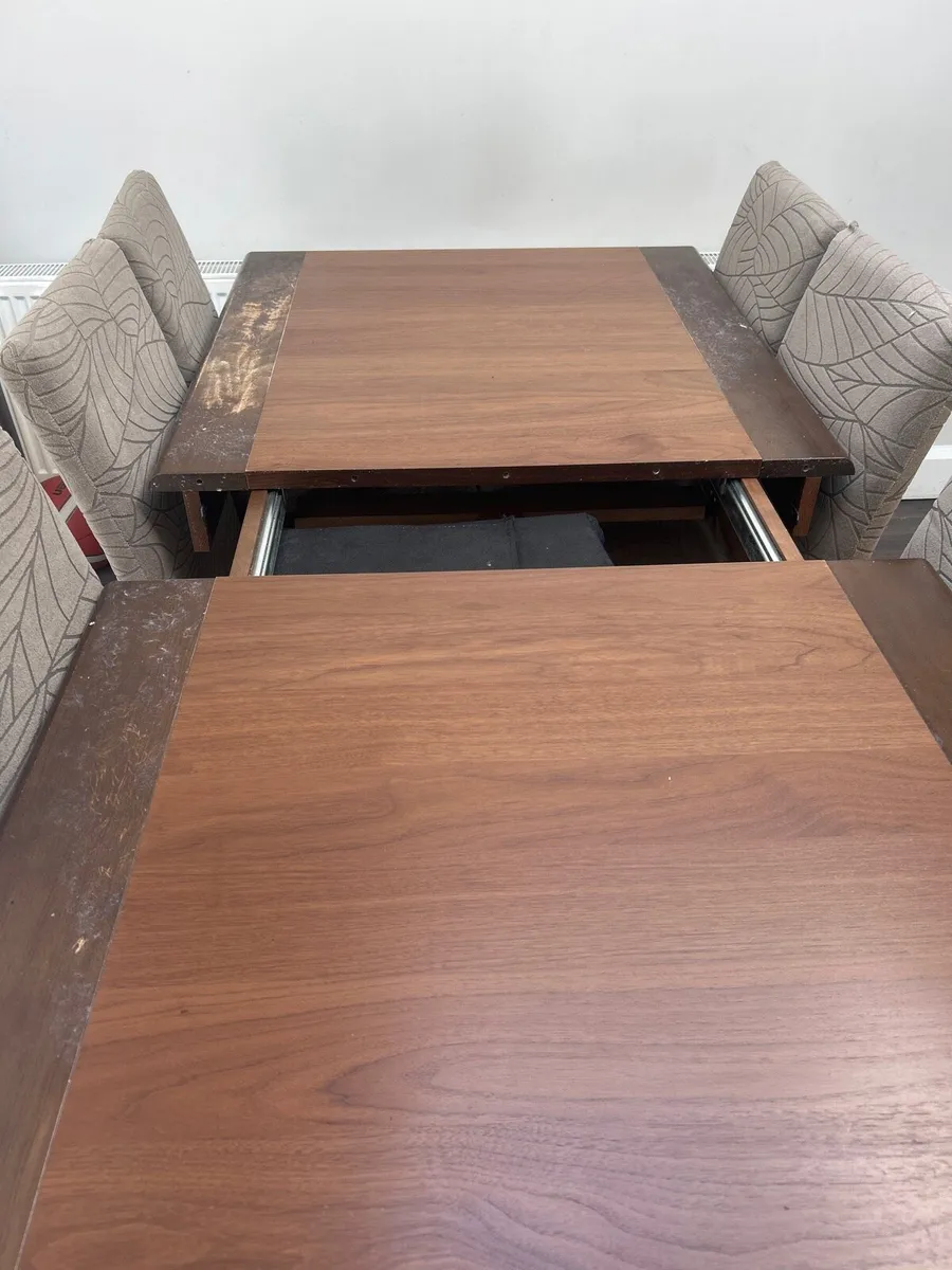 Dining room table and chairs - Image 2