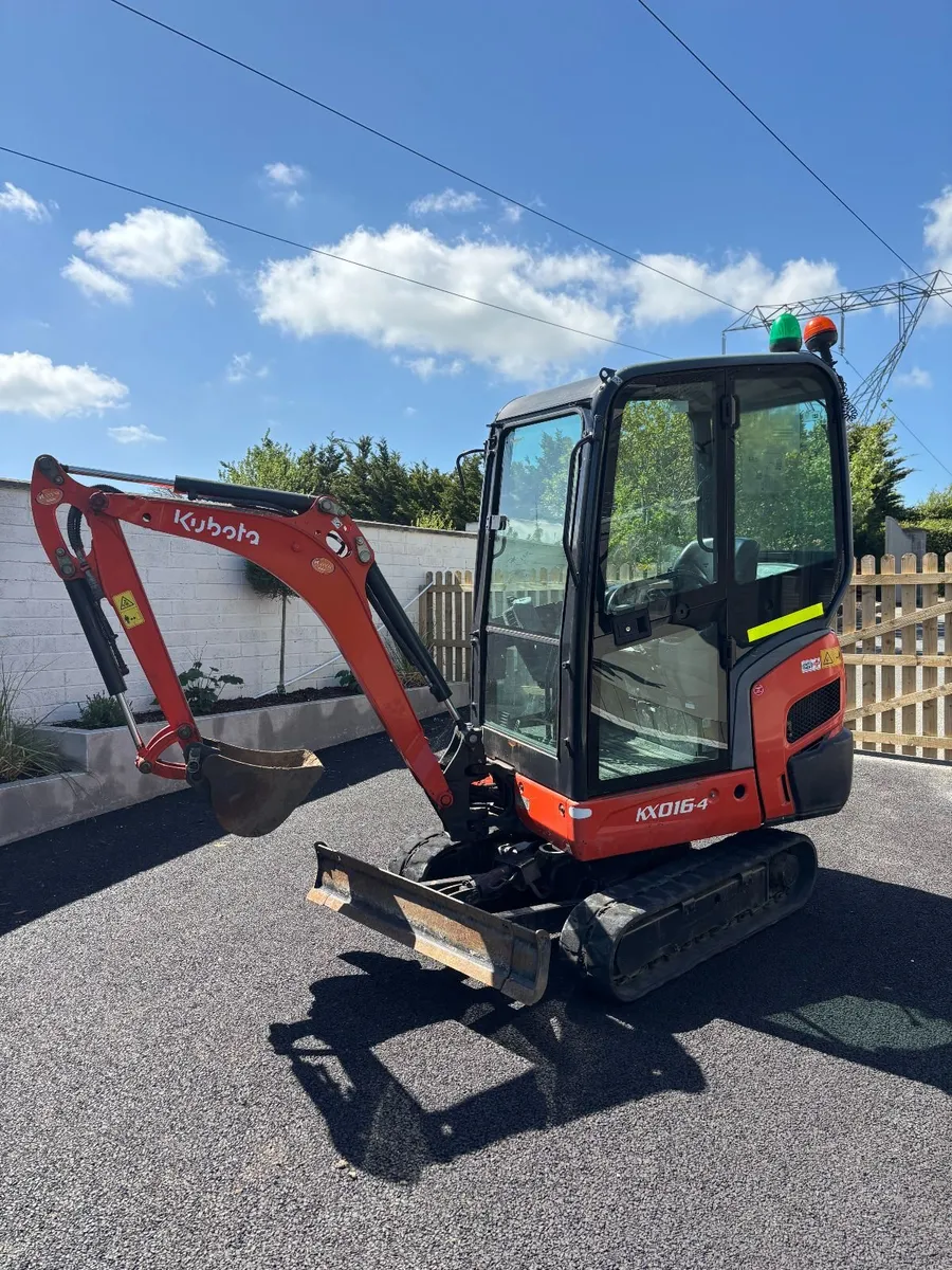Kubota KX016-4 Mini Digger - Image 3