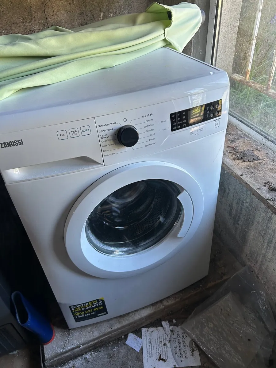 Fridge, Freezer, Dwasher, Washer, Dryer, Oven/Hob - Image 4