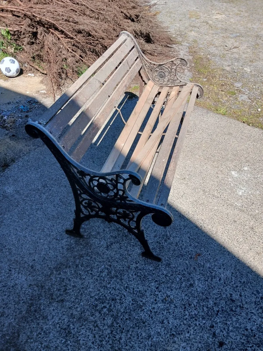 GARDEN SEAT - Image 1