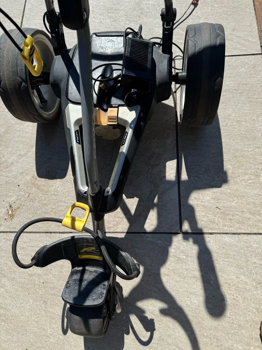 Powakaddy golf trolley - Image 2