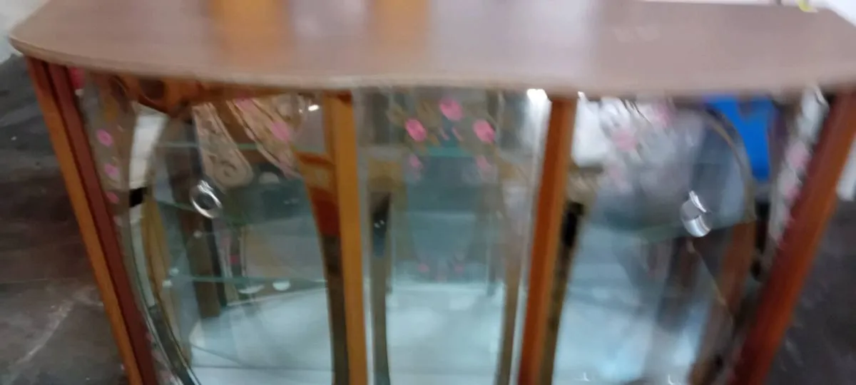 Retro Glass And Mirror Display Cabinet - Image 2