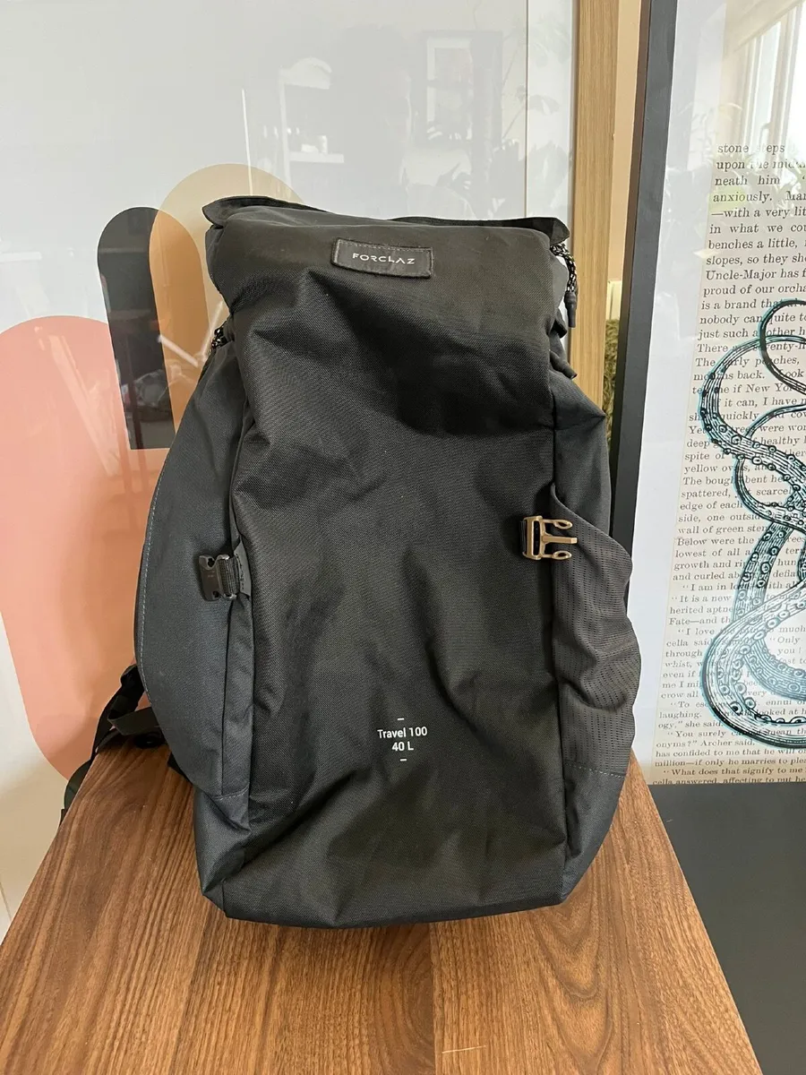 Forclaz Travel 100 40L backpack