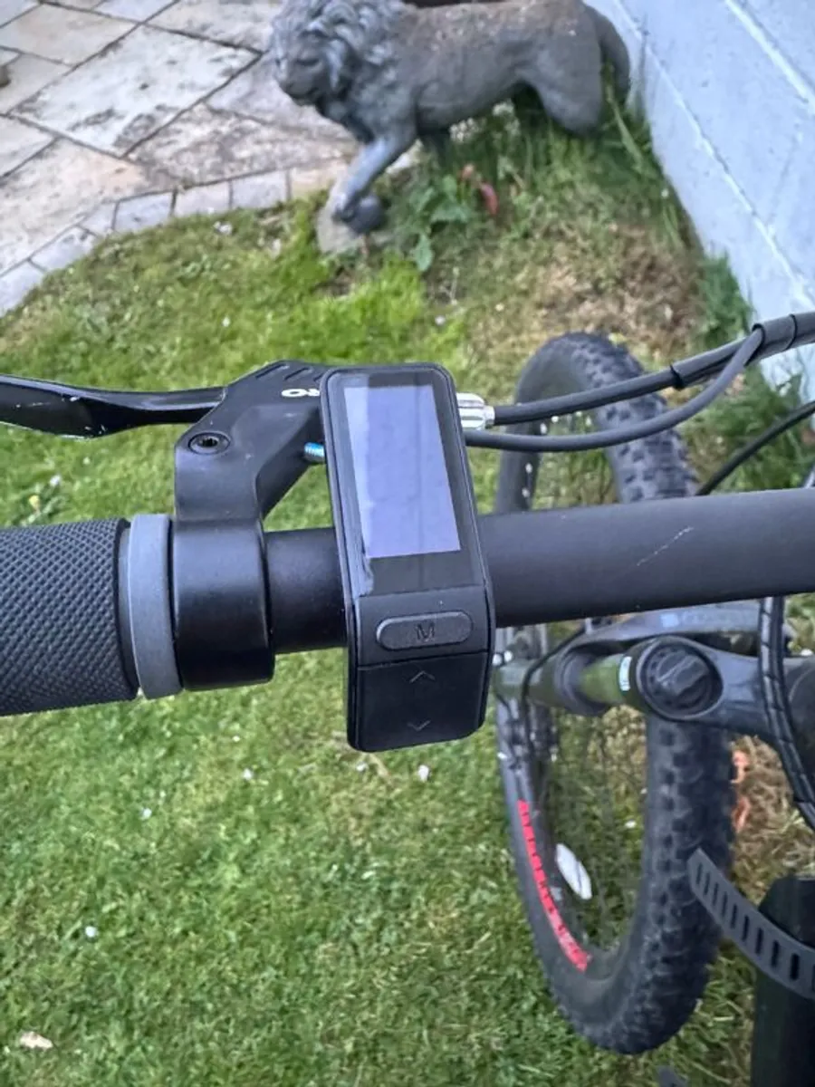 Carrera Vengeance Electric Bike Men - Image 3