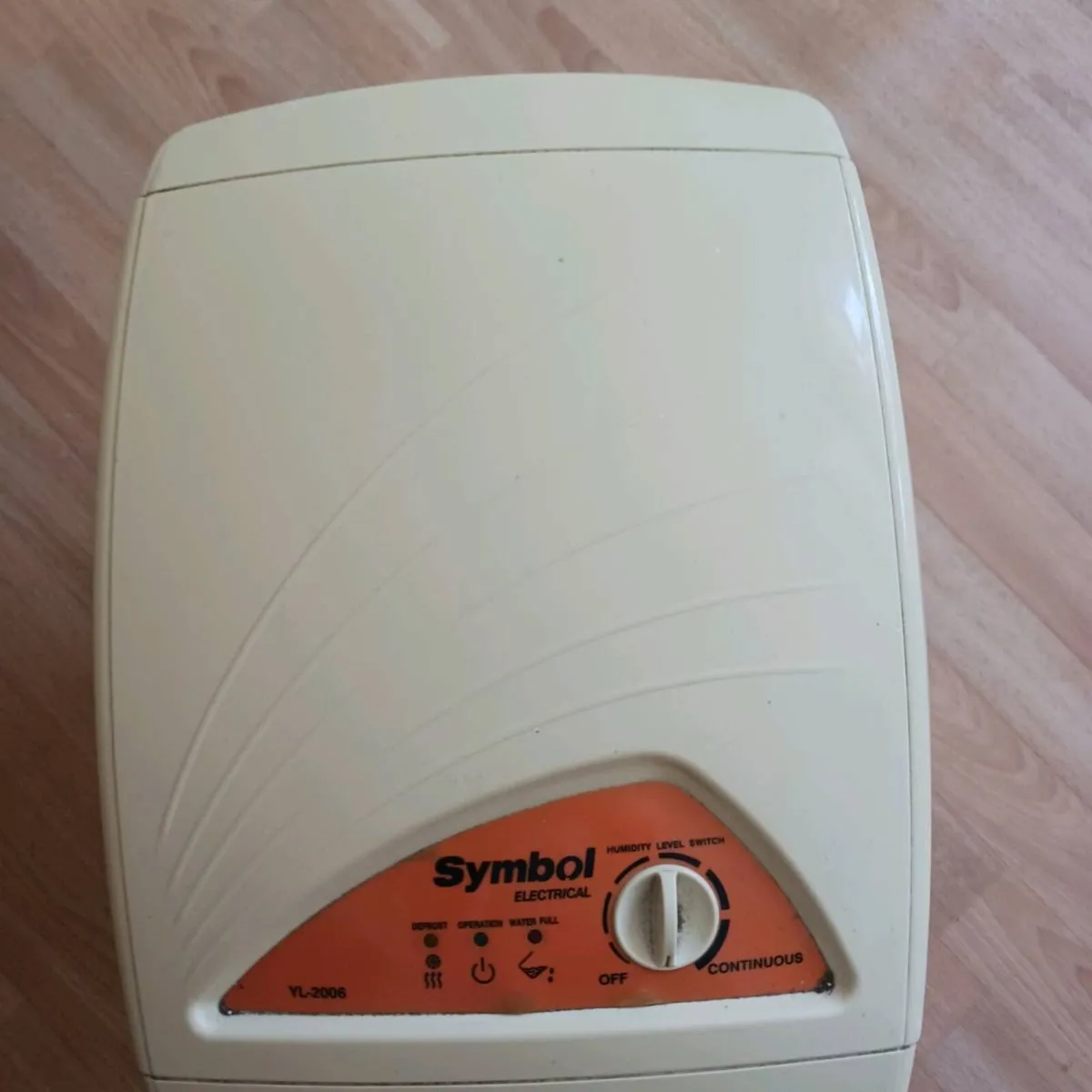Dehumidifer - Image 1