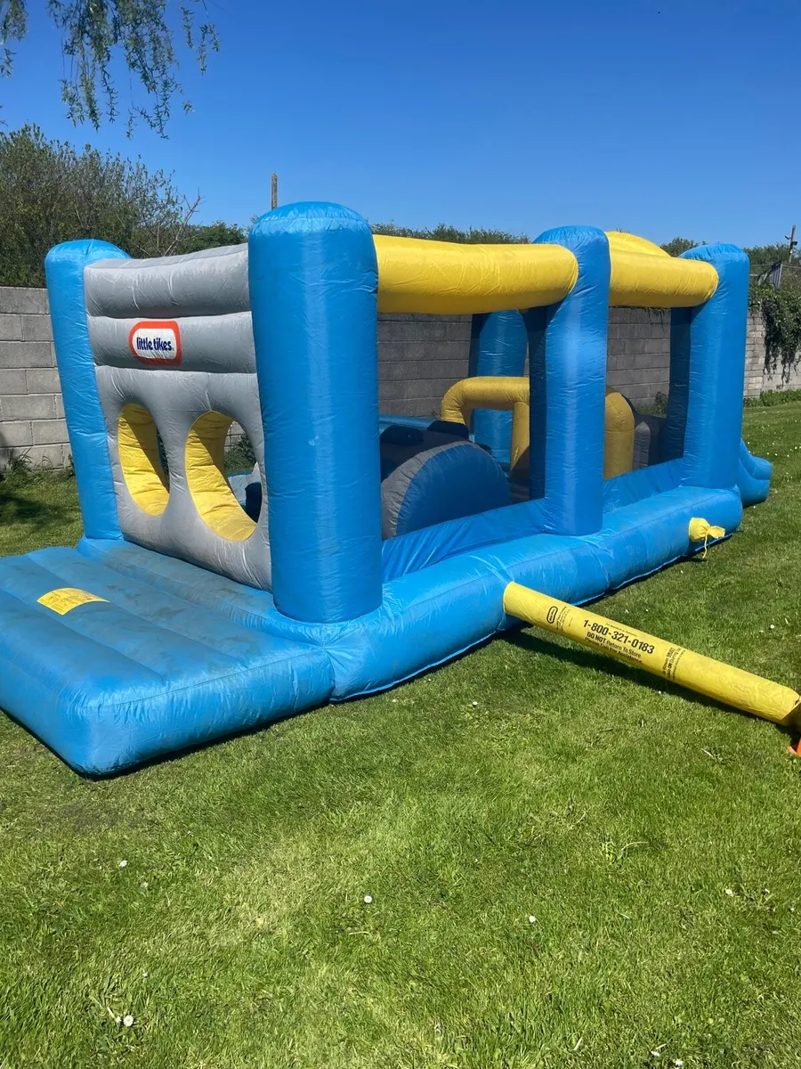 Bouncy castle - Image 3