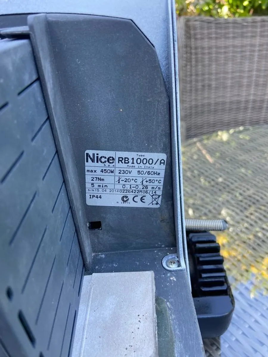 Nice Electric Gate - Image 4