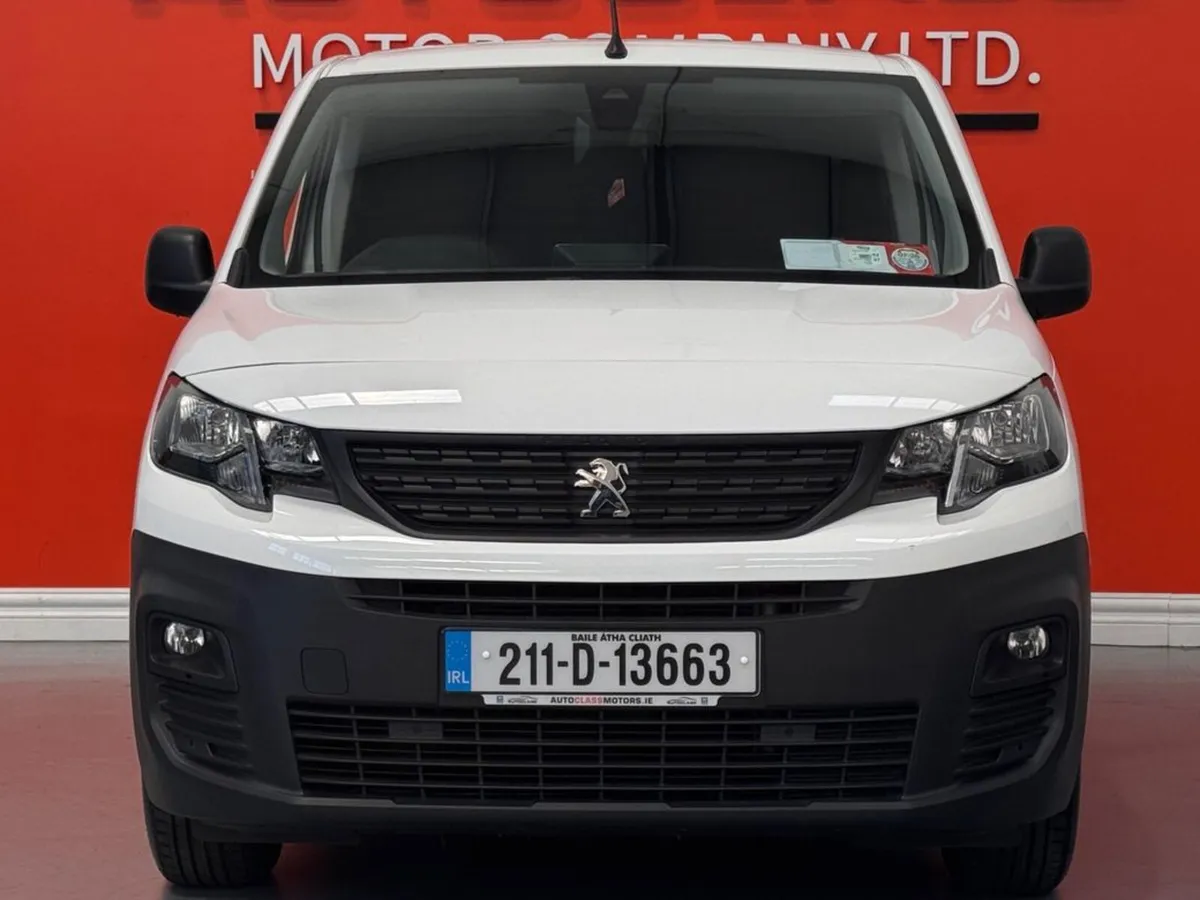 Peugeot Partner Professional Plus 1.5 Blue HDI #63 - Image 3