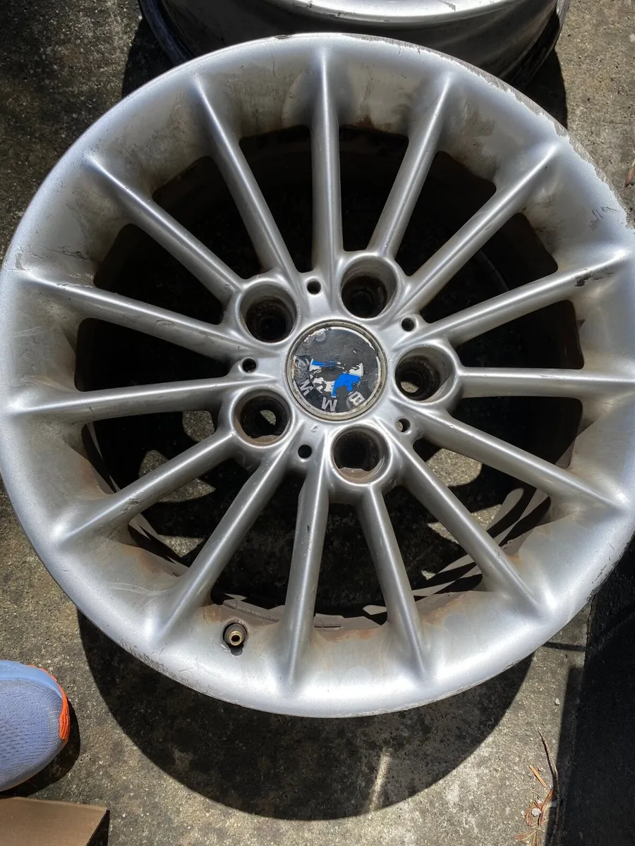 BMW 16 inch Alloy Wheels - Image 1