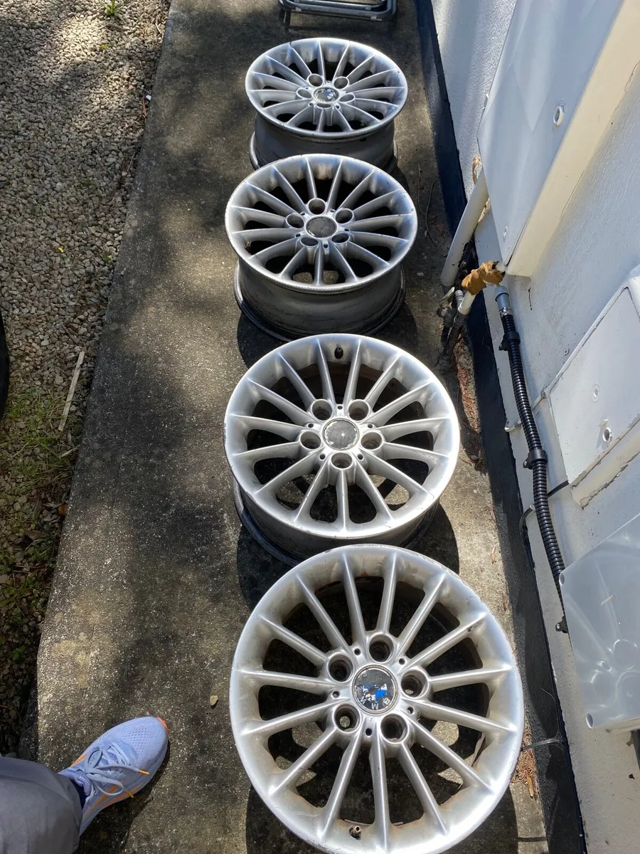 BMW 16 inch Alloy Wheels - Image 2