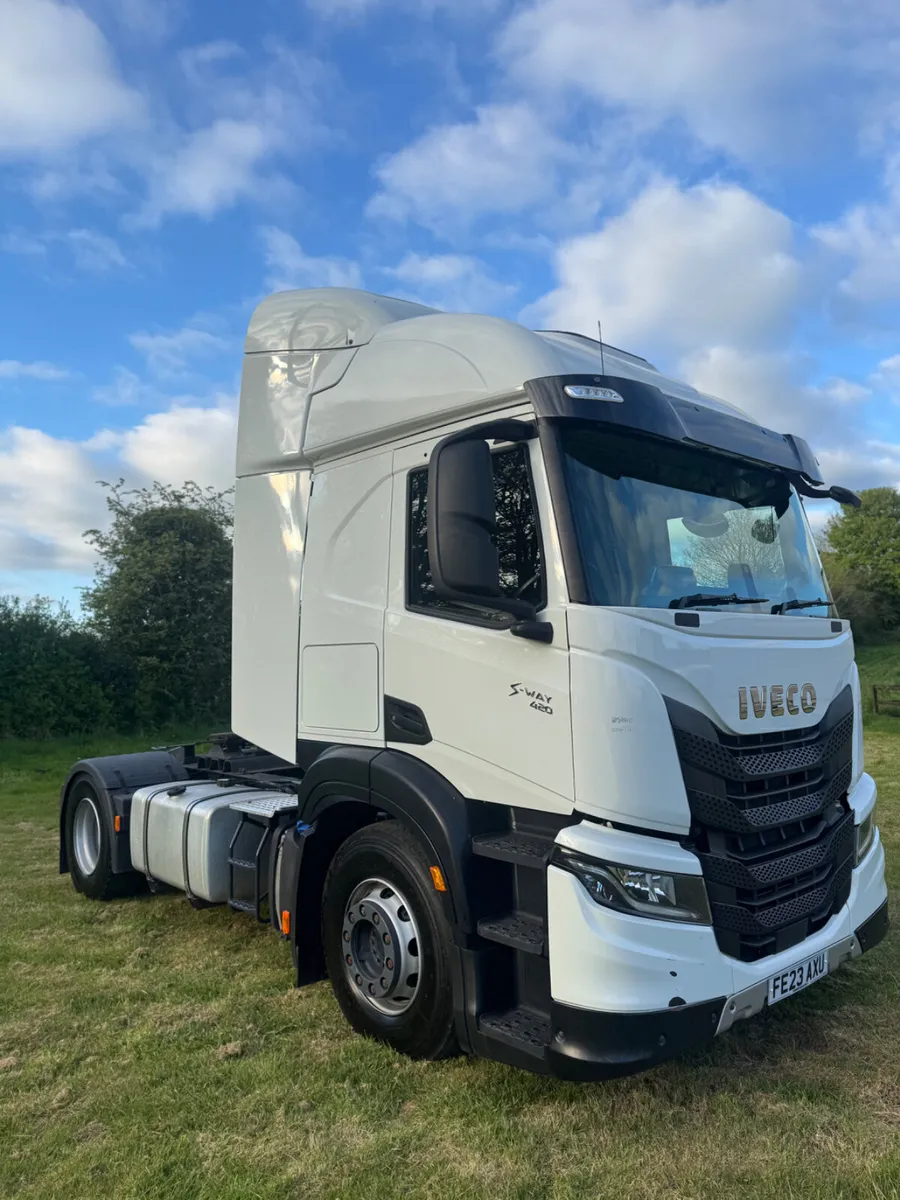 2023 Iveco S-Way 420 – High Roof – Automatic - Image 1